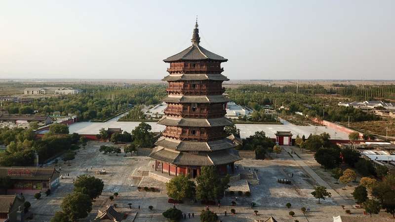  应县木塔保护进程加速推进；落架大修传闻遭当地否认，景区照常迎客。 文化旅游