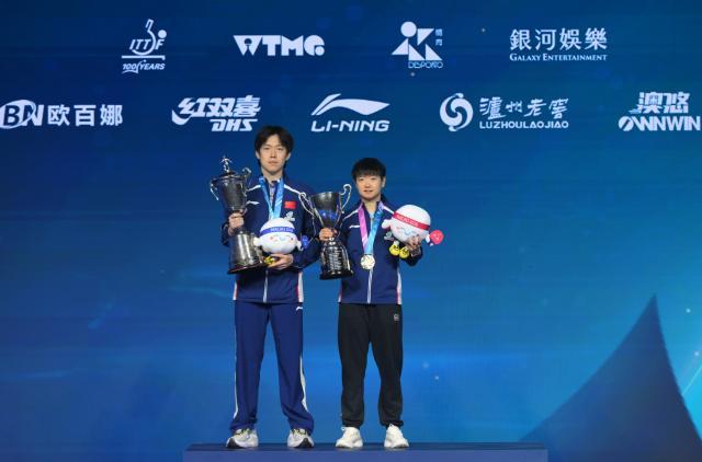技术突破与心理博弈：2026世界杯男女单冠军背后的深层逻辑