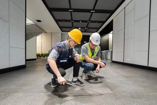  超高层建筑防火技术新突破：南京紫金金融中心416.6米消防系统全解析 房产家居