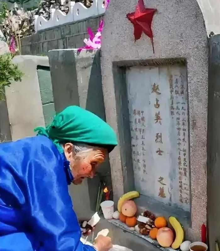  优抚制度补漏启示录：一位烈士母亲二十年扫墓路费困局深度剖析 新闻 优抚制度补漏启示录：一位烈士母亲二十年扫墓路费困局深度剖析 新闻 优抚制度补漏启示录：一位烈士母亲二十年扫墓路费困局深度剖析 新闻 优抚制度补漏启示录：一位烈士母亲二十年扫墓路费困局深度剖析 新闻