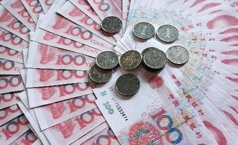  邻居王姐乐坏了：人民币升值这半年，我们家悄悄省下了一辆车钱 情感心理