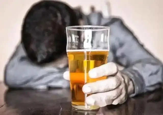  全球130万新增感染警示：五大防护原则阻断HIV传播路径 健康养生