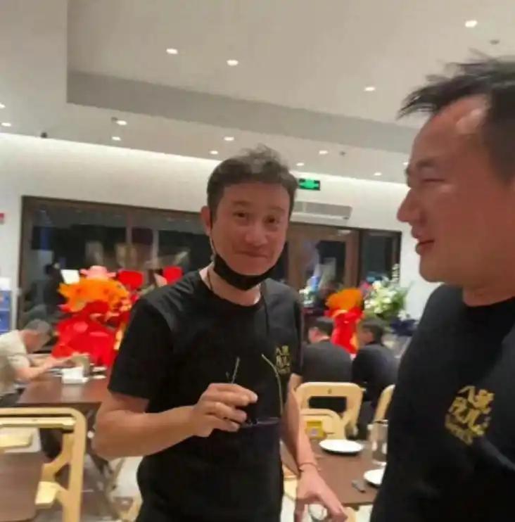  明星餐饮的数据真相：流量转化与复购困局的系统性解构 企业服务